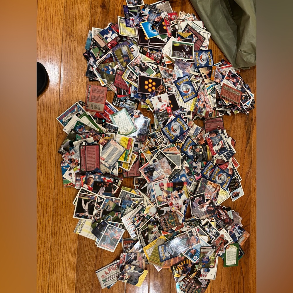 Huge baseball cards lot